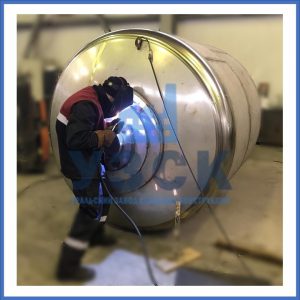 Купить баки и ёмкости из нержавеющей стали от завода УЗСК в Норильске